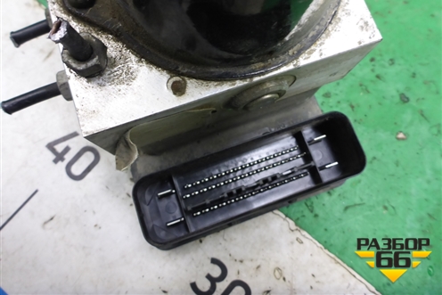Блок ABS (8M512C405AA) для Ford Focus 2 с 2008-2011г