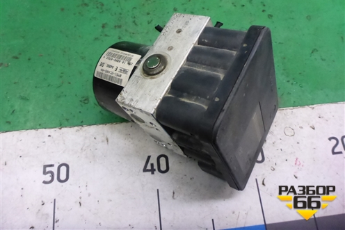 Блок ABS (8M512C405AA) для Ford Focus 2 с 2008-2011г