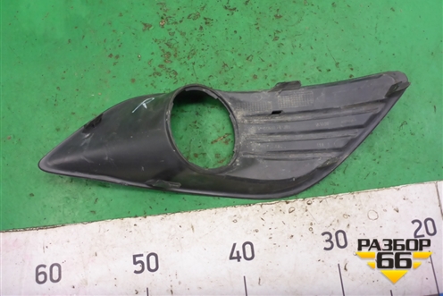 Накладка ПТФ правая (8M51R19953AEW) для Ford Focus 2 с 2008-2011г