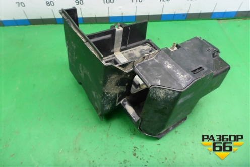 Ящик под аккумулятор (3M5110723AP) для Ford Focus 2 с 2008-2011г