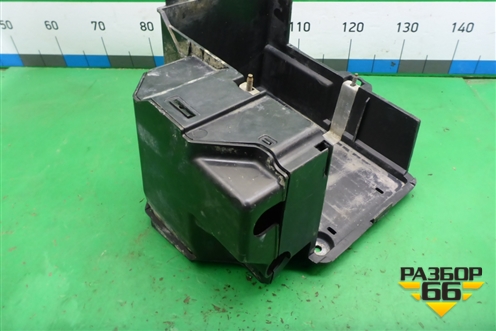 Ящик под аккумулятор (3M5110723AP) для Ford Focus 2 с 2008-2011г