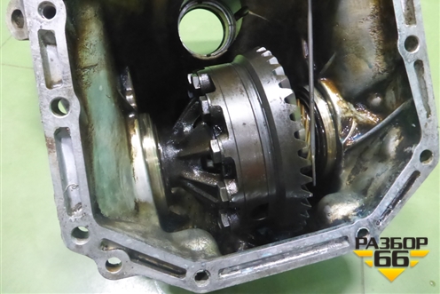 Корпус КПП (АКПП передняя часть) (TZ102ZDCAA) для Subaru Forester (SF5-9) с 1997-2002г (Форестер)