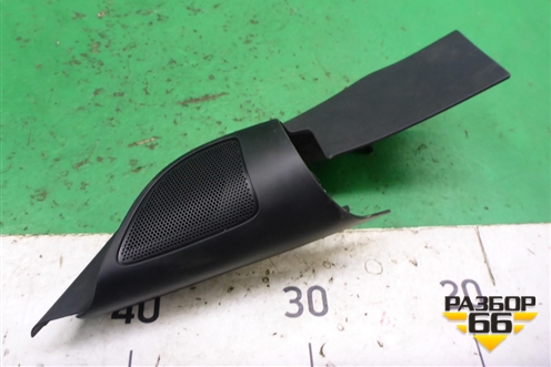 Накладка двери передней левой уголок (4M51A23408AJ3YYW) для Ford Focus 2 с 2008-2011г
