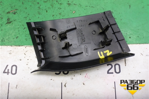 Обшивка багажника на заднюю панель (правая хетбэк) (4M51A13024AEW) для Ford Focus 2 с 2008-2011г