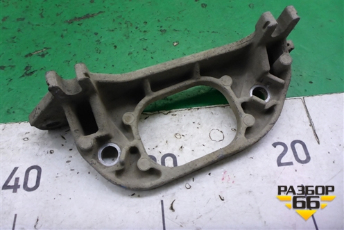 Кронштейн КПП (8200216113) для Renault Logan с 2004-2015г