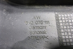 Брызговик передний правый (5N0075111) для Volkswagen Tiguan с 2011-2016г