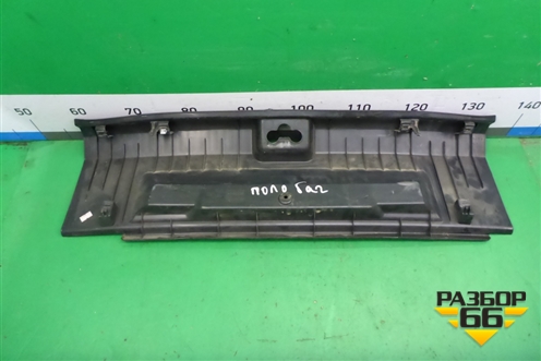 Обшивка багажника на заднюю панель (6RU863459A) для Volkswagen Polo (седан) с 2010г