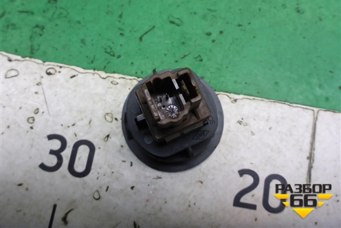 Выключатель пассажирской AIR BAG (681995427R) для VAZ XRAY с 2016г