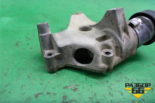 Кронштейн компрессора кондиционера (1.6л CFN)  (6RF260885) для Volkswagen Polo (седан) с 2010г
