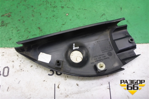 Накладка двери передней левой уголок (6RU837973) для Volkswagen Polo (седан) с 2010г