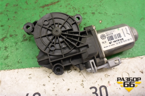 Моторчик стеклоподъёмника задний правый (6RU959811) для Volkswagen Polo (седан) с 2010г