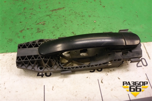 Ручка наружная двери задней правой (5N0839885H) для Volkswagen Polo (седан) с 2010г
