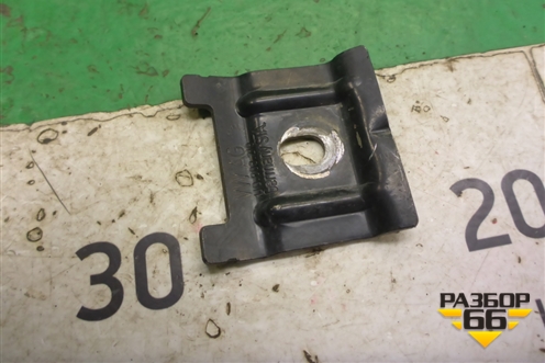 Кронштейн аккумулятора прижимная планка (1J0803219) для Volkswagen Polo (седан) с 2010г