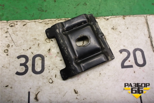 Кронштейн аккумулятора прижимная планка (1J0803219) для Volkswagen Polo (седан) с 2010г