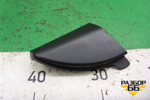 Накладка двери передней правой уголок (96984324) для Chevrolet Cruze c 2009-2015г