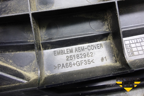 Накладка декоративная на двигатель (1.6л F16D3) (25182962) для Chevrolet Cruze c 2009-2015г