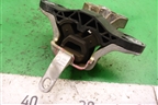 Опора КПП левая (АКПП) (13248552) для Chevrolet Cruze c 2009-2015г