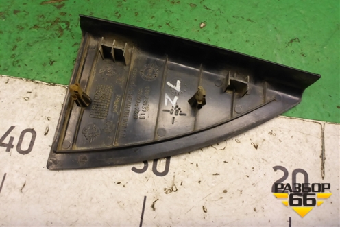 Накладка двери задней левой (уголок) (96304738) для Chevrolet Lanos с 2004г