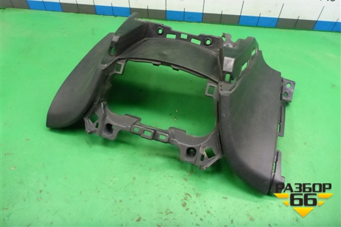 Накладка на торпедо (центральная) (847614L000) для Hyundai Solaris с 2010-2016г