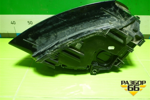 Фара левая (после 2012г ксенон без блока и лампы) (8R0941005C) для Audi Q5 c 2008-2017г