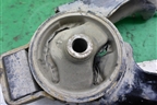Опора двигателя задняя (1.6л 3ZZ) (1237122130) для Toyota Corolla (E12) с 2001-2007г