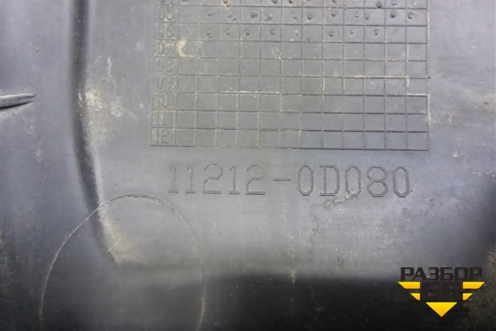 Накладка декоративная на двигатель (1.6л 3ZZ) (112120D080) для Toyota Corolla (E12) с 2001-2007г