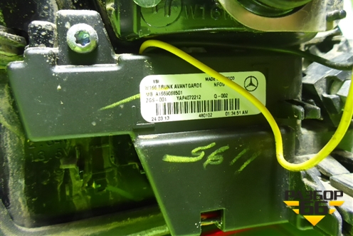 Фонарь задний внутренний правый (Led) (A1669068501) для Mercedes Benz ML-Klass W166 c 2011г