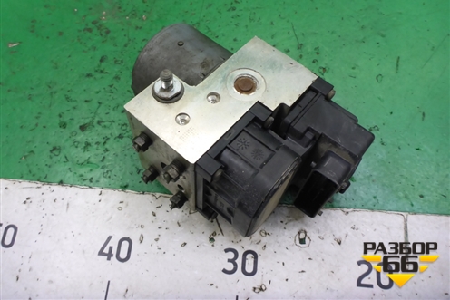 Блок ABS (4451002050) для Toyota Corolla (E12) с 2001-2007г
