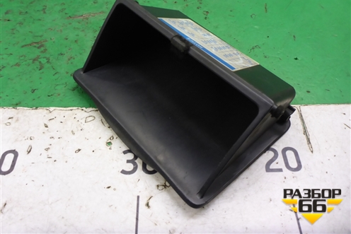 Ящик передней консоли (5544102040) для Toyota Corolla (E12) с 2001-2007г