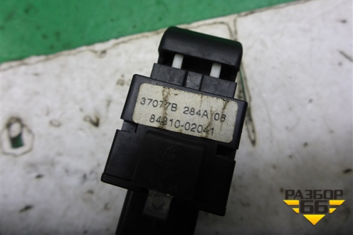 Кнопка стеклоподъёмника (37077B284A0B) для Toyota Corolla (E12) с 2001-2007г