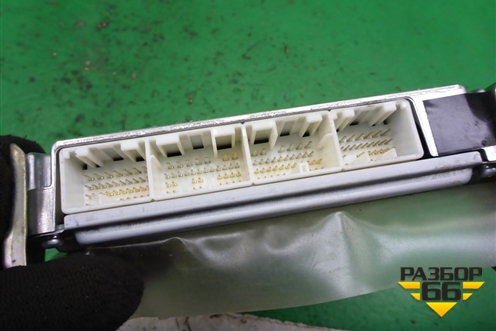 Блок управления двигателем (АКПП 1.6л 3ZZ) (8966102B60) для Toyota Corolla (E12) с 2001-2007г