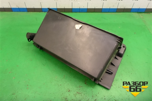 Бардачок (5555102060) для Toyota Corolla (E12) с 2001-2007г
