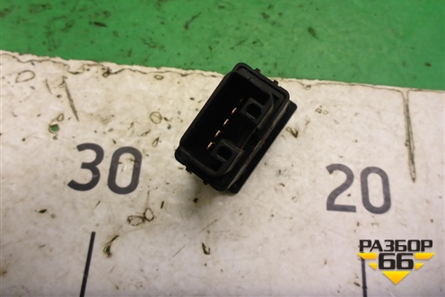 Переключатель корректора фар (8415202021) для Toyota Corolla (E12) с 2001-2007г