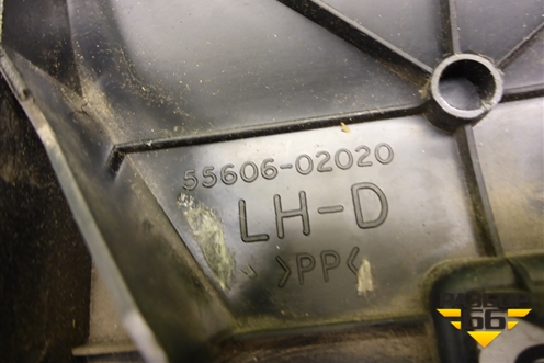 Накладка на торпедо (левая) (5560602020) для Toyota Corolla (E12) с 2001-2007г