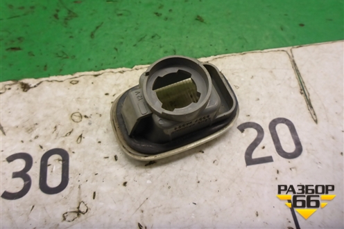 Повторитель на крыло для Toyota Corolla (E12) с 2001-2007г
