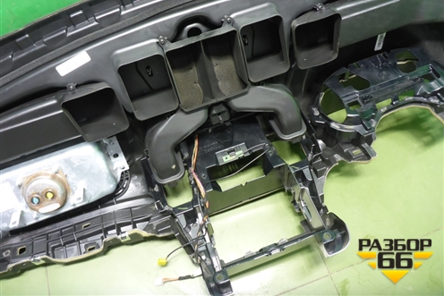Торпедо с AIR BAG (A1666800087) для Mercedes Benz ML-Klass W166 c 2011г