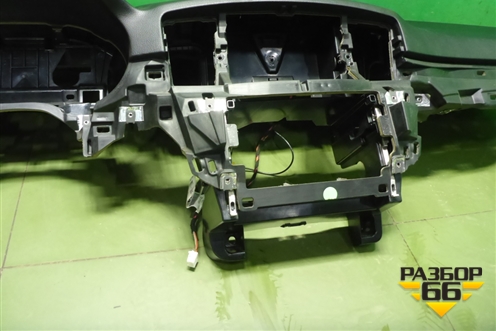 Торпедо с AIR BAG (A1666800087) для Mercedes Benz ML-Klass W166 c 2011г