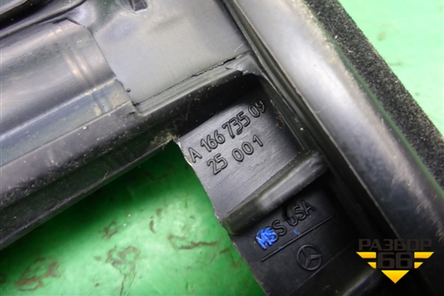 Уплотнитель стекла двери задней левой (A1667350925) для Mercedes Benz ML-Klass W166 c 2011г