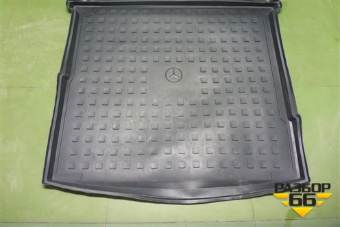 Коврик в багажник (A1668140041) для Mercedes Benz ML-Klass W166 c 2011г