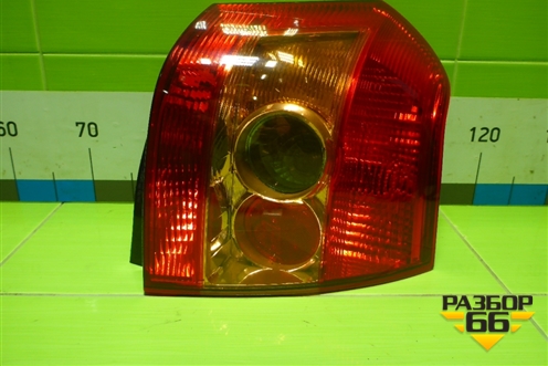 Фонарь задний правый (после 2004г хетчбэк) (8155102300) для Toyota Corolla (E12) с 2001-2007г