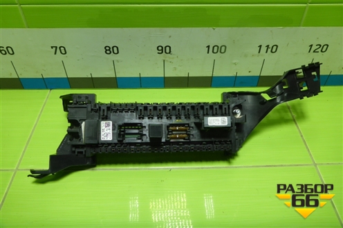 Блок предохранителей салонный (A1665402350) для Mercedes Benz ML-Klass W166 c 2011г