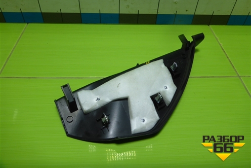 Накладка на торпедо (боковая левая) (A1666800307) для Mercedes Benz ML-Klass W166 c 2011г