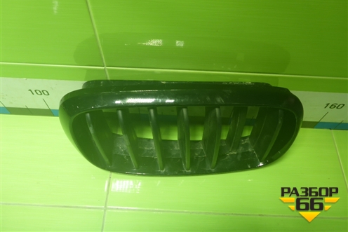 Решетка радиатора правая (7316076) для BMW X5 F15 с 2013г