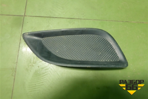 Заглушка ПТФ правая (после 2006г) (5212705040) для Toyota Avensis с 2003-2009г