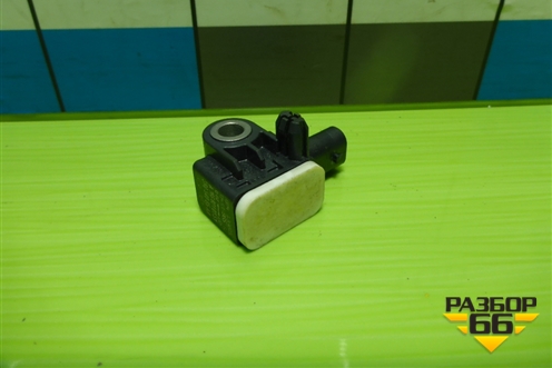 Датчик AIR BAG (A1668210151) для Mercedes Benz ML-Klass W166 c 2011г