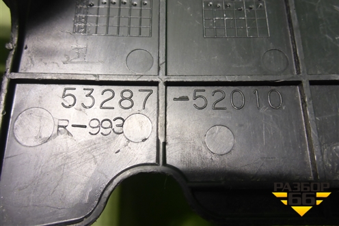 Дефлектор радиатора правый (5328752010) для Toyota Yaris с 2005-2011г