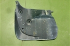 Брызговик передний правый (7662160160) для Toyota Land Cruiser (200) с 2008г