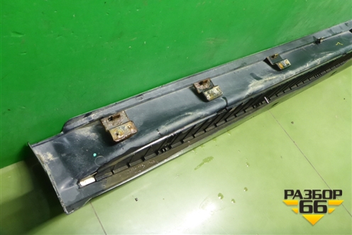 Подножка левая (06070270025) для Mercedes Benz ML-Klass W164 c 2005-2011г