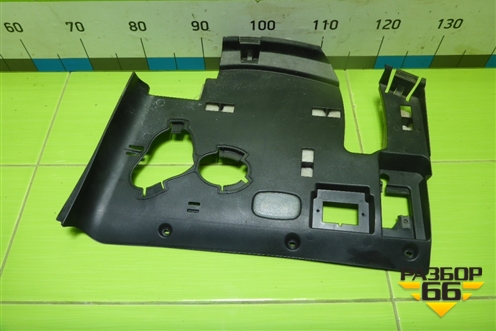 Накладка на торпедо (левая) (A1646809117) для Mercedes Benz ML-Klass W164 c 2005-2011г