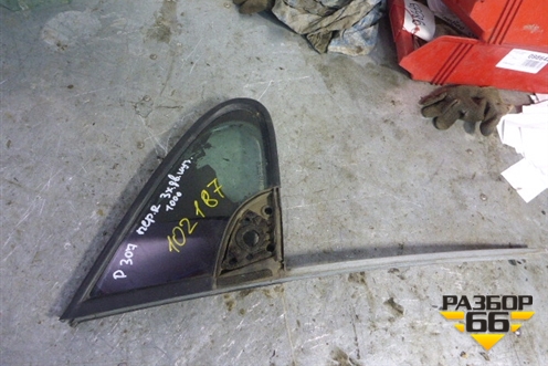 Стекло двери передней правой форточка для Peugeot 307 с 2001-2007г